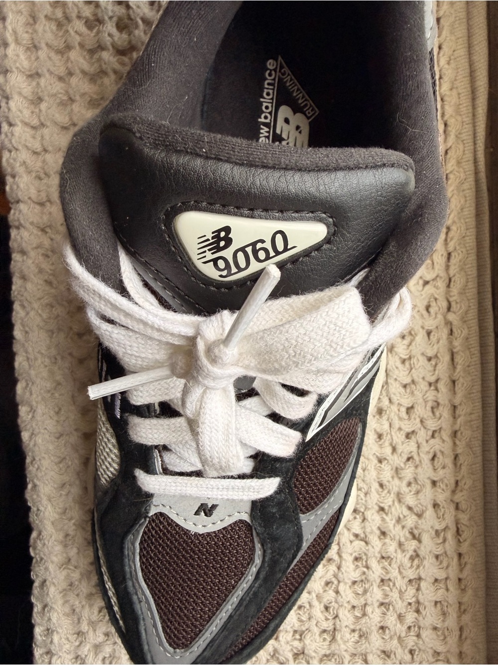 New Balance 9060 Black and Brown Retro Runner Sneakers Size 36 - Picture 3 of 6